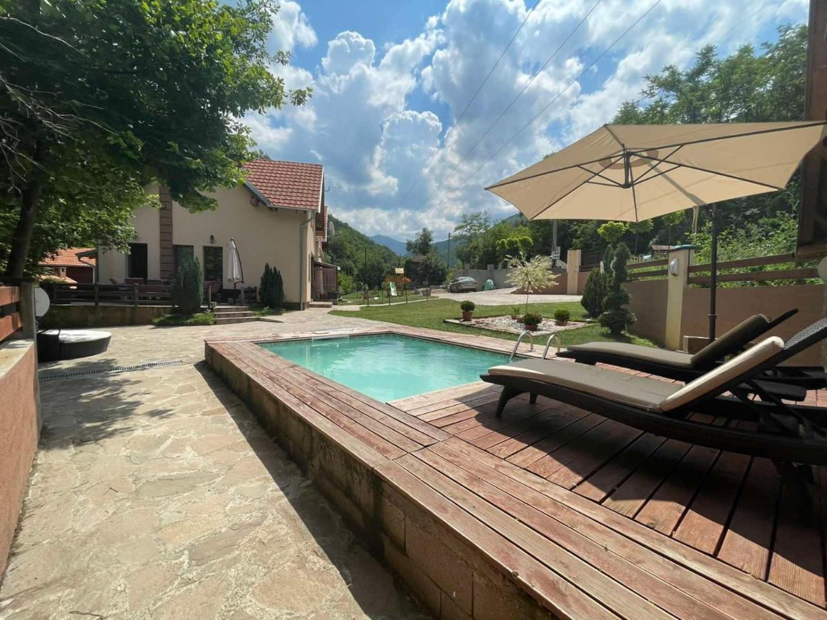 Lodge Zeleni Svet Crni Vrh Екстер'єр фото