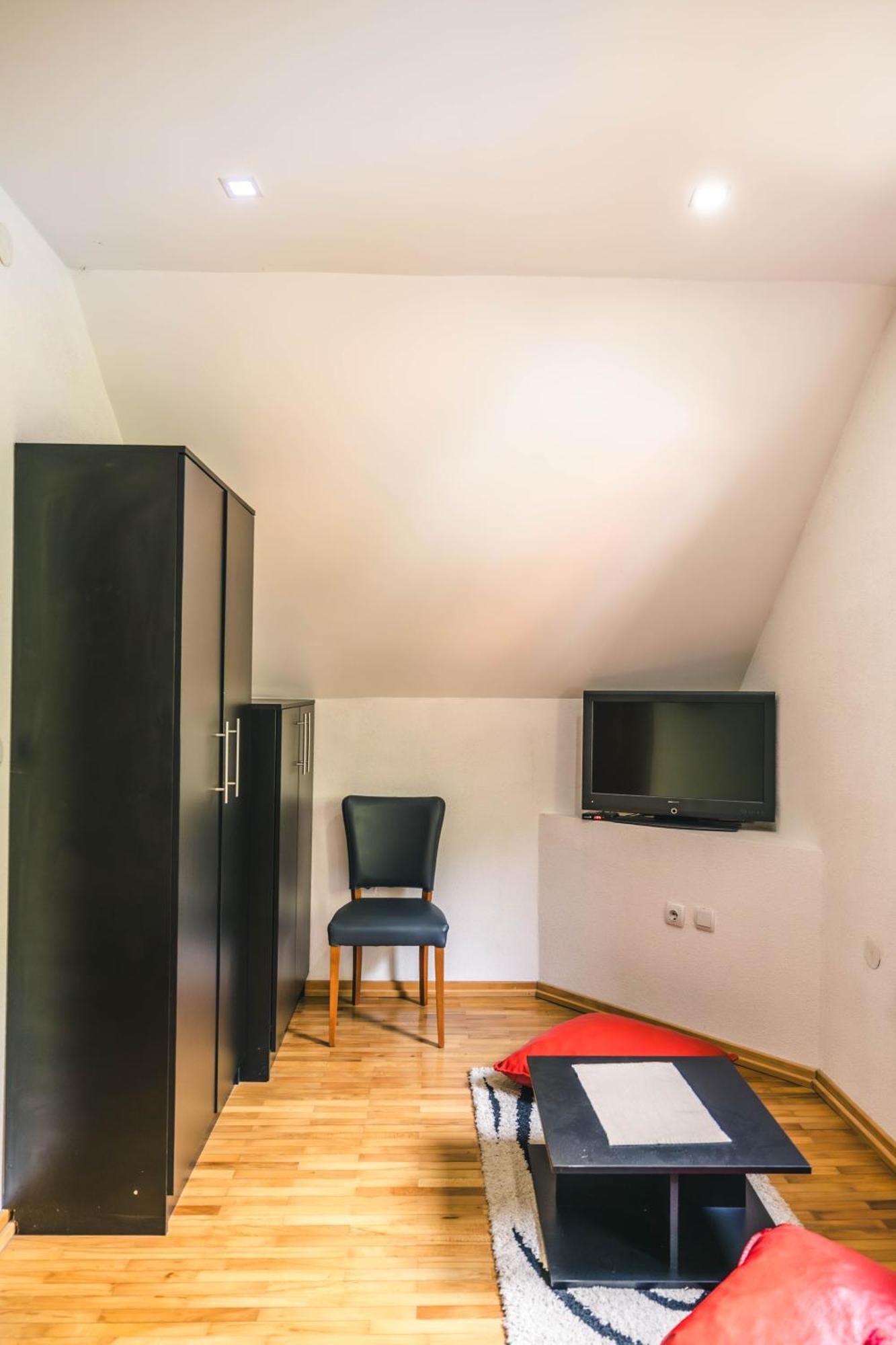 Lodge Zeleni Svet Crni Vrh Екстер'єр фото